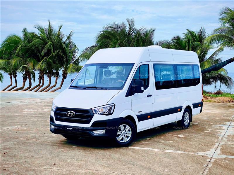 HYUNDAI SOLATI 16 CHỖ