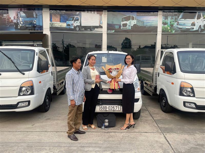 GIAO XE WULING 1 TẤN NHỎ GỌN CHO KHÁCH CHỞ LOA KÉO
