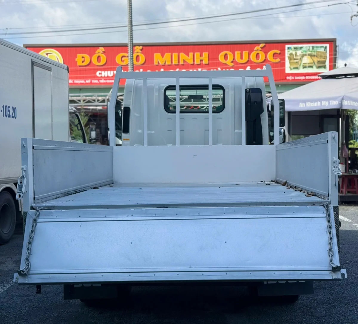 ISUZU QKR 230 THÙNG LỬNG Ngoại thất 9
