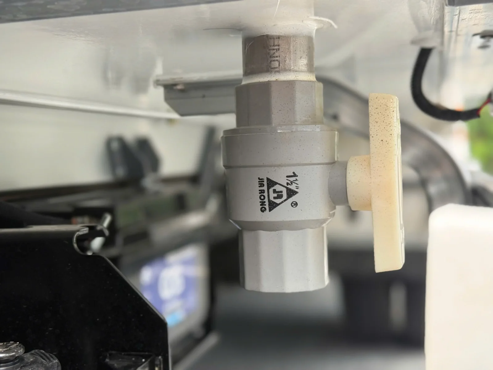 ISUZU QKR 270 ĐÔNG LẠNH QUYỀN AUTO Nội thất 4