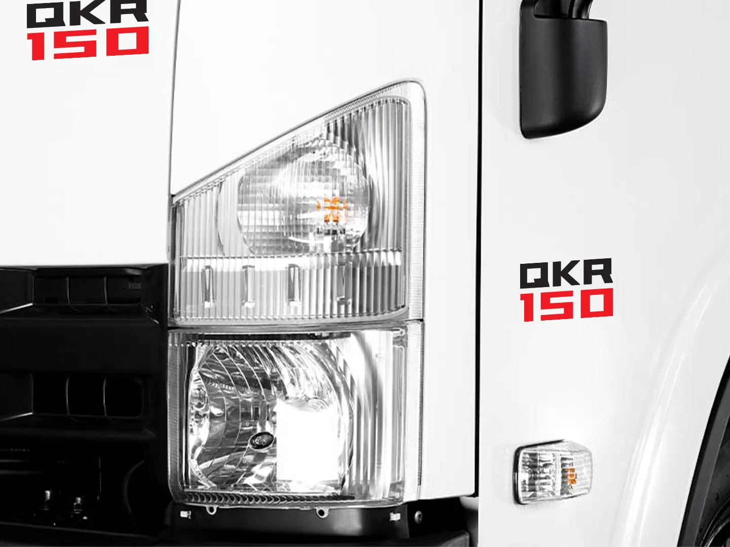 Xe tải ISUZU QLR77FE5B – Cabin Sát-xi Ngoại thất 4