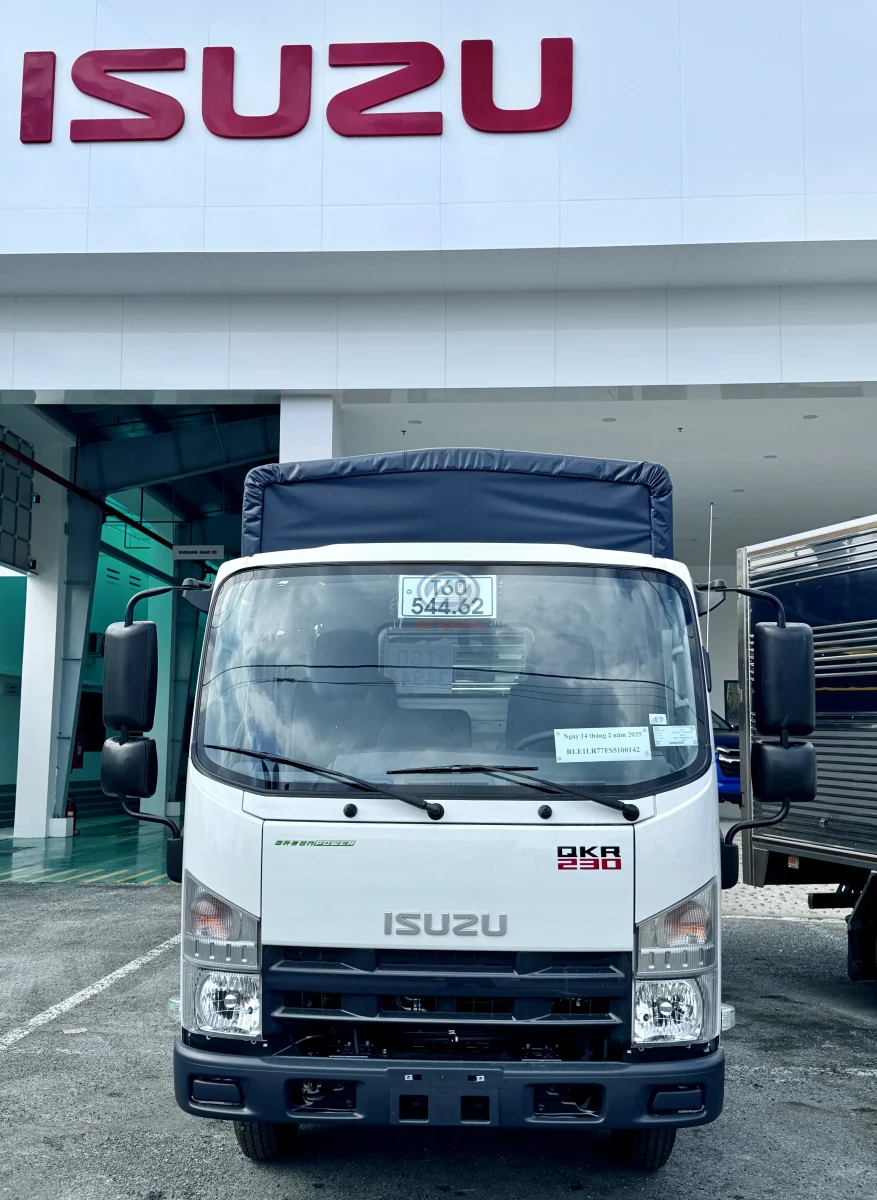 ISUZU QKR 230 THÙNG BẠT BỬNG NHÔM GARAGE LƯỢM Ngoại thất 1