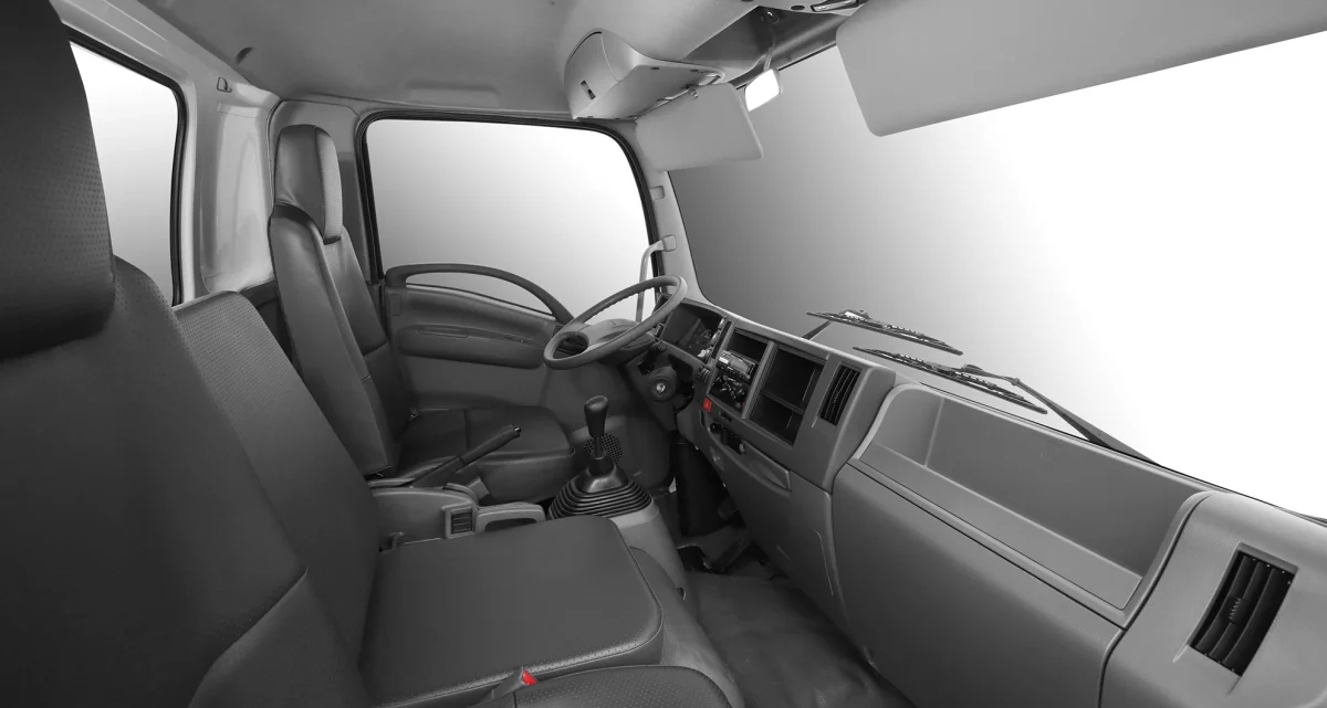Isuzu FRR 650 Euro 5 TẢI BEN Nội thất 4