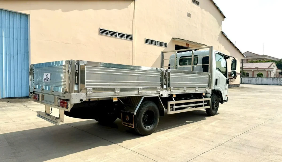 ISUZU QKR 270 THÙNG LỬNG BỬNG INOX GARAGE LƯỢM Ngoại thất 4