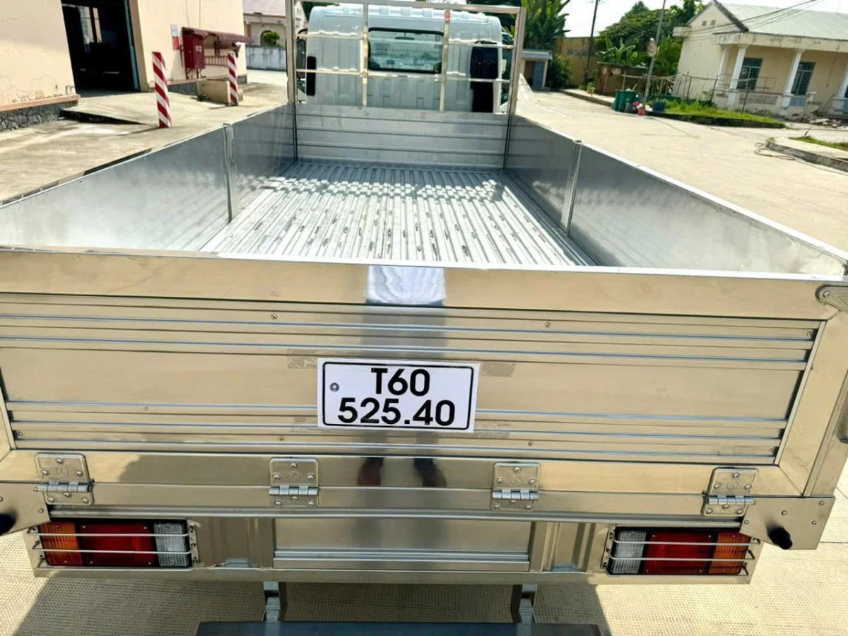 ISUZU QKR 270 THÙNG LỬNG BỬNG INOX GARAGE LƯỢM Ngoại thất 7