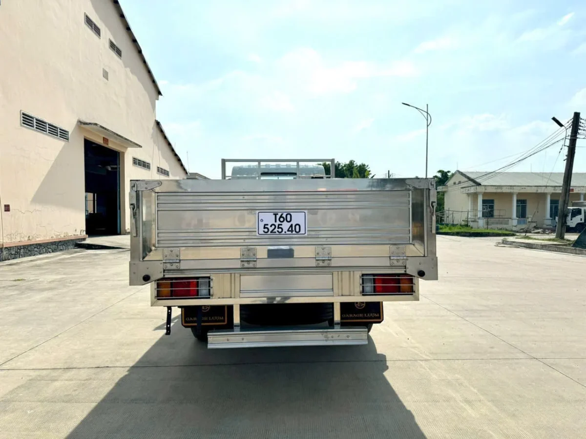 ISUZU QKR 270 THÙNG LỬNG BỬNG INOX GARAGE LƯỢM Ngoại thất 6