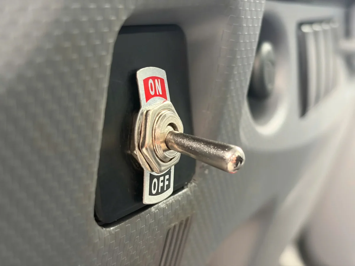 ISUZU QKR 230 THÙNG BEN Ngoại thất 9