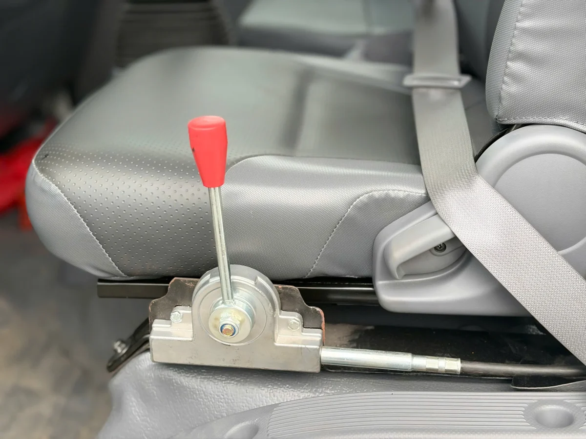 ISUZU QKR 230 THÙNG BEN Ngoại thất 10