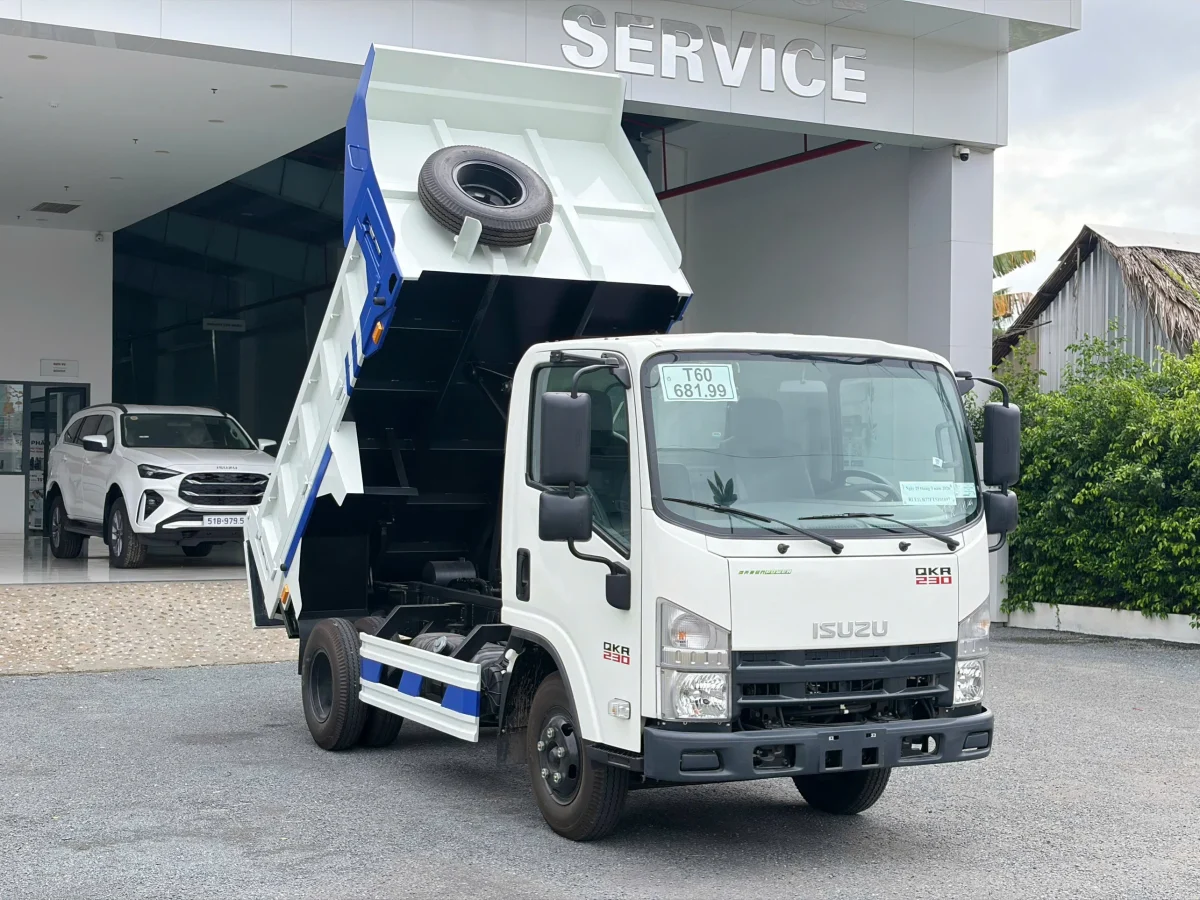 ISUZU QKR 230 THÙNG BEN Ngoại thất 8