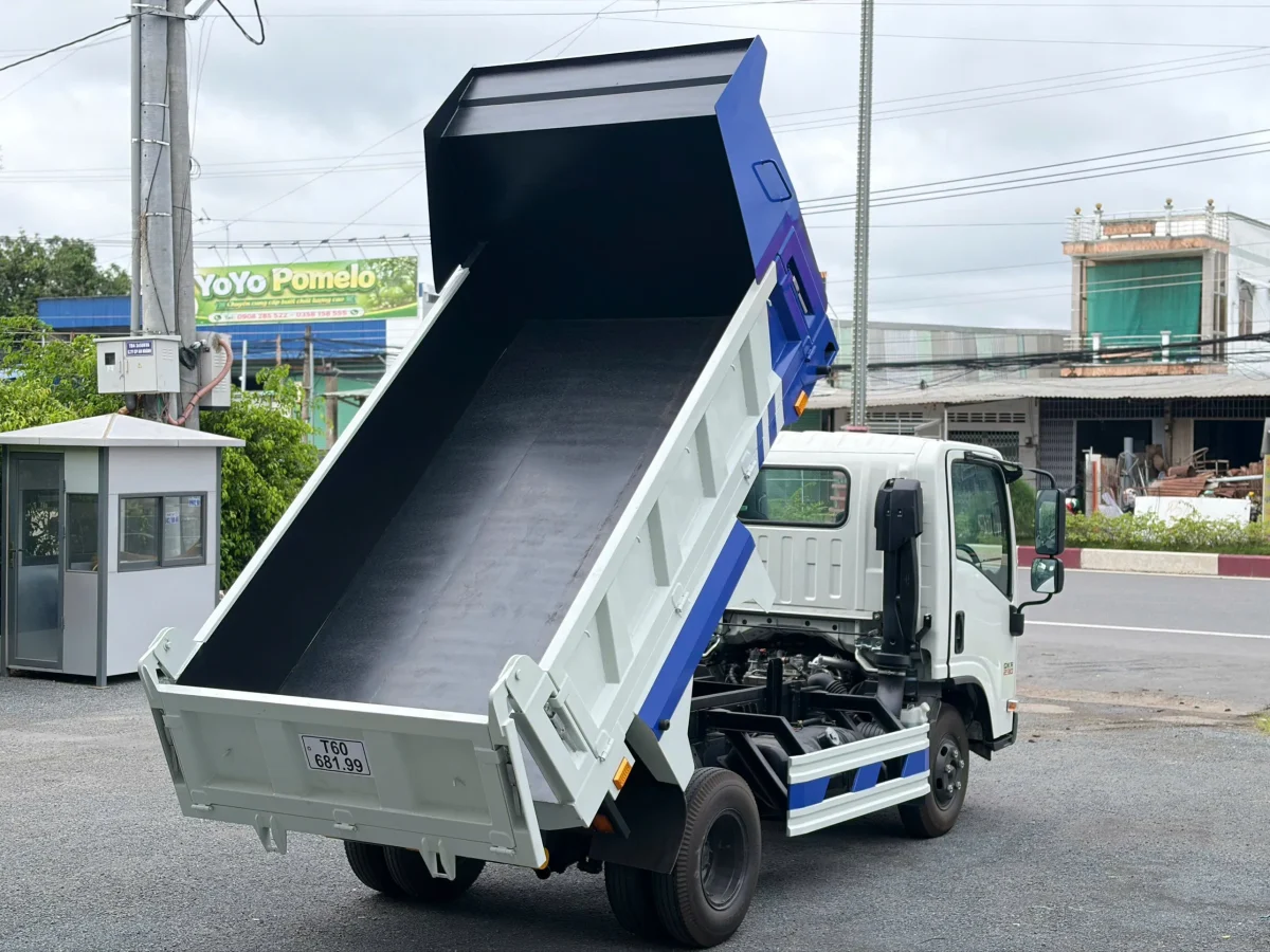 ISUZU QKR 230 THÙNG BEN Ngoại thất 14