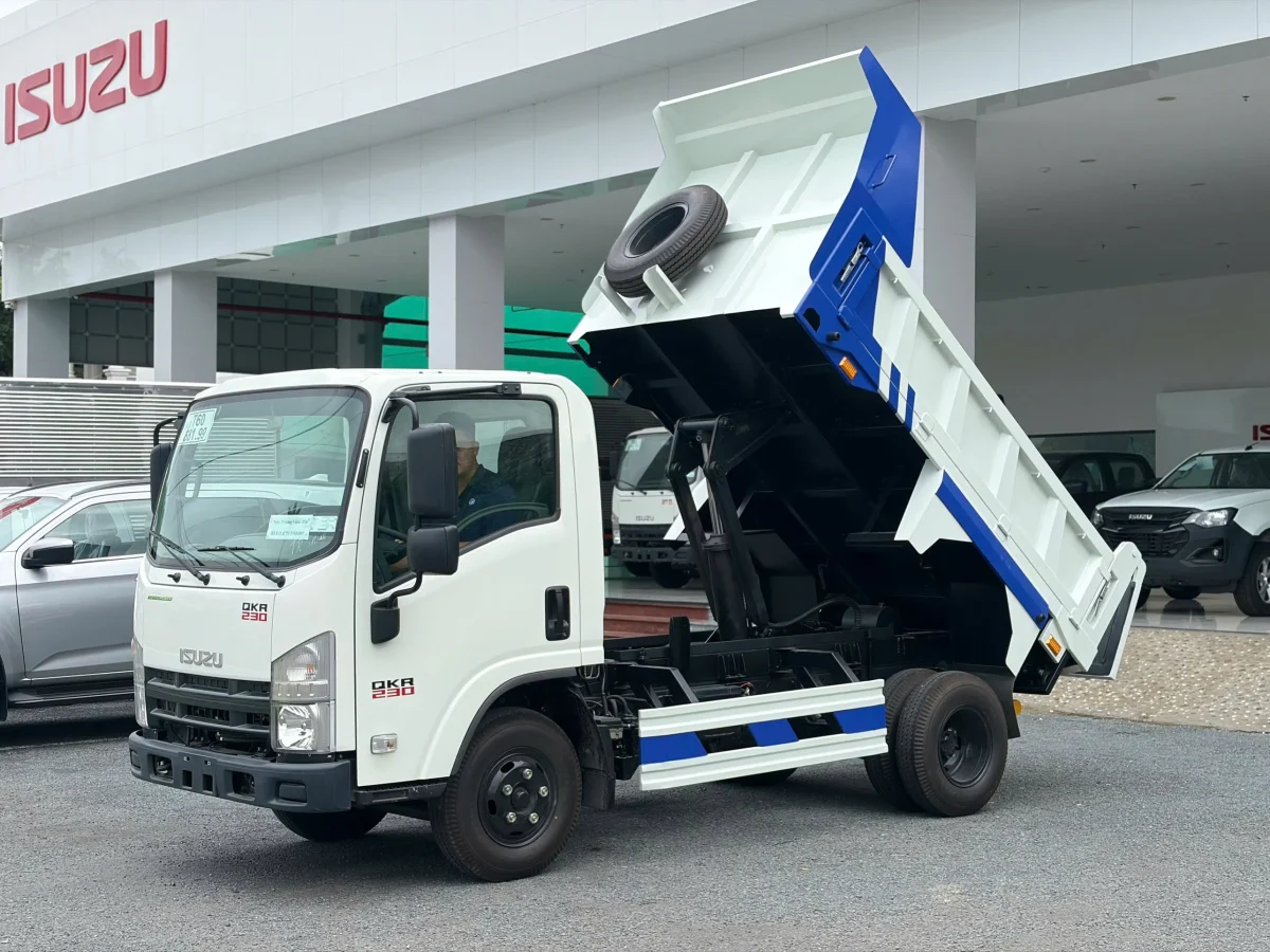 ISUZU QKR 230 THÙNG BEN Ngoại thất 2
