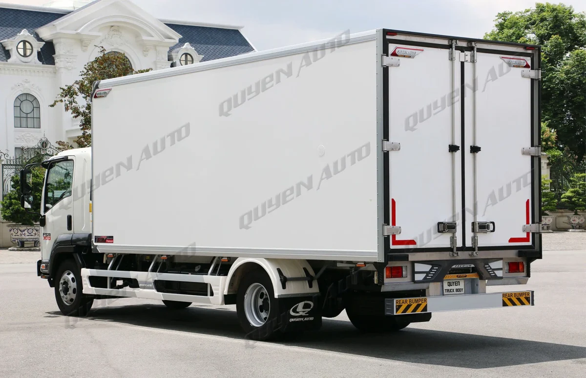 Isuzu FSR 700 THÙNG BẢO ÔN F1NEW QUYỀN AUTO Ngoại thất 3