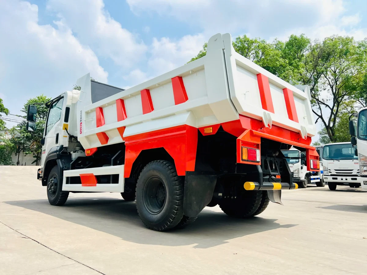 Isuzu FRR 650 Euro 5 TẢI BEN Ngoại thất 3