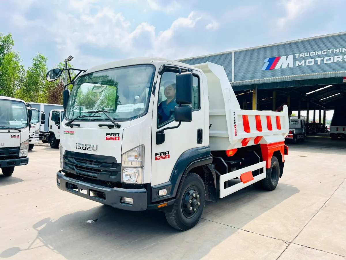 Isuzu FRR 650 Euro 5 TẢI BEN Ngoại thất 1